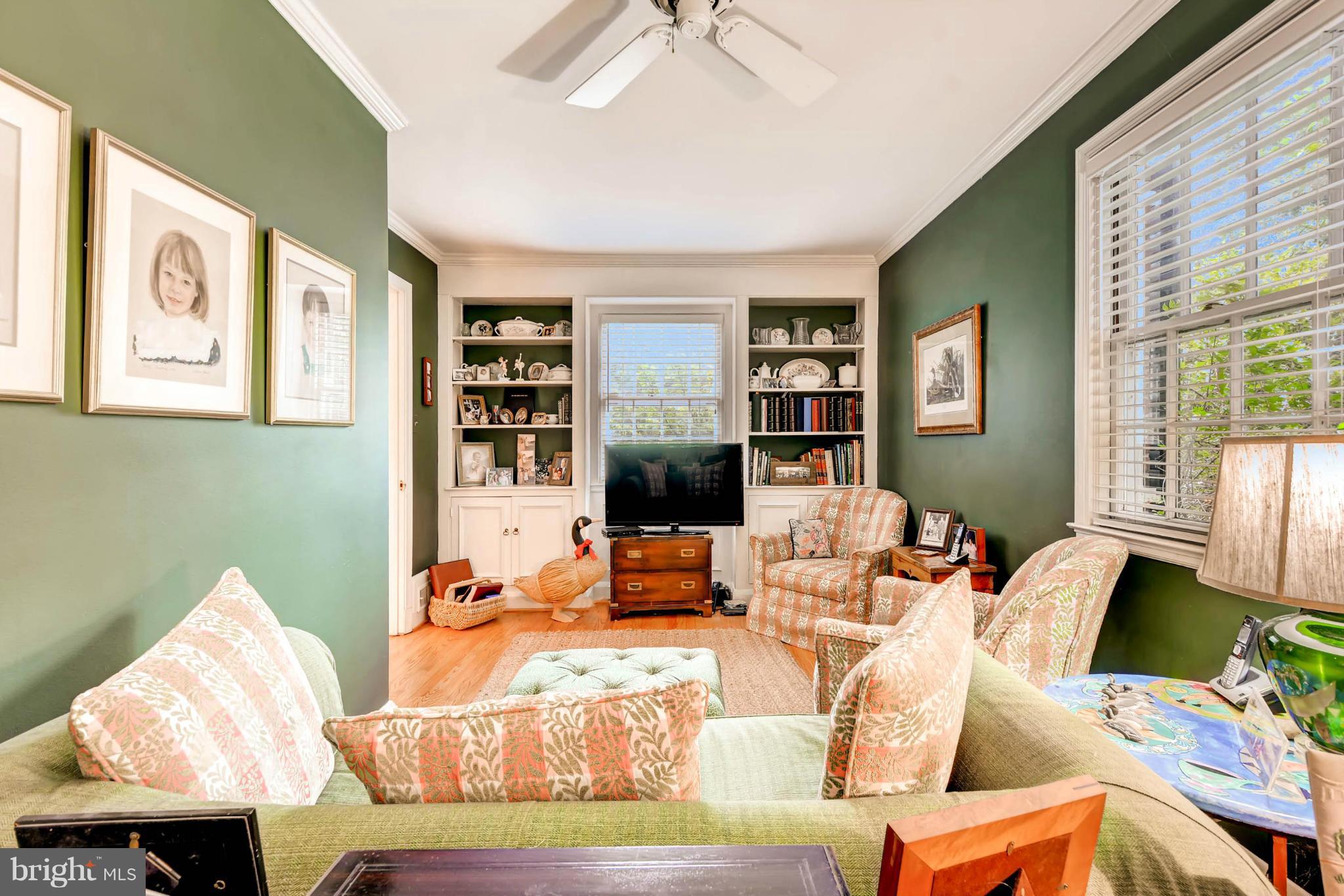 109 Castlewood Road Baltimore, MD 21210 - Photo 14 of 30 Family Room