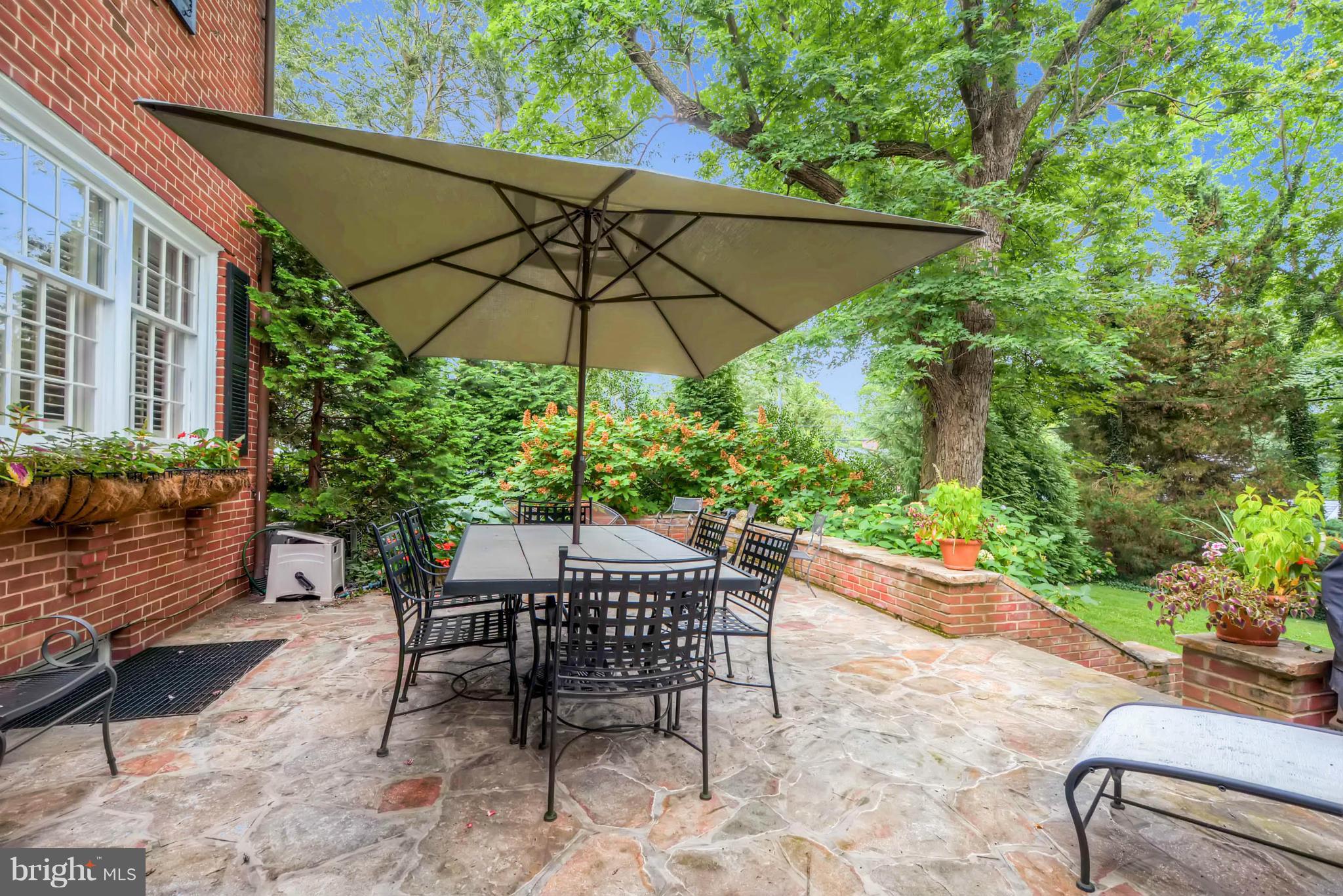 109 Castlewood Road Baltimore, MD 21210 - Photo 26 of 30 Stone Patio