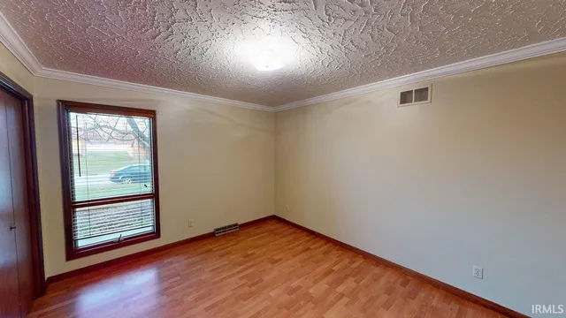 $279,900 | 1138 East Hochgesang Avenue, Jasper, IN 47546