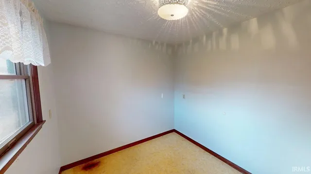 $279,900 | 1138 East Hochgesang Avenue, Jasper, IN 47546