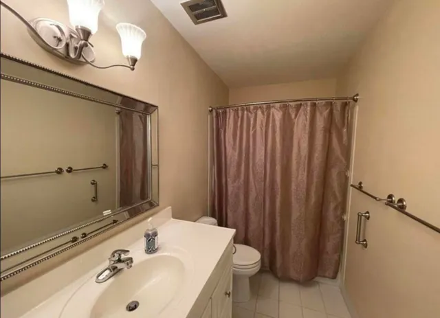 $159,990 | 2600 Southeast Ocean Boulevard, Unit A2, Stuart, FL 34996