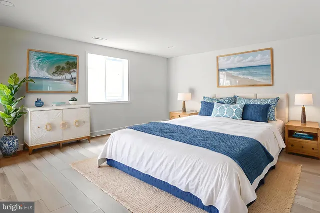 $999,900 | 33679 Frehley Drive, Lewes, DE 19958