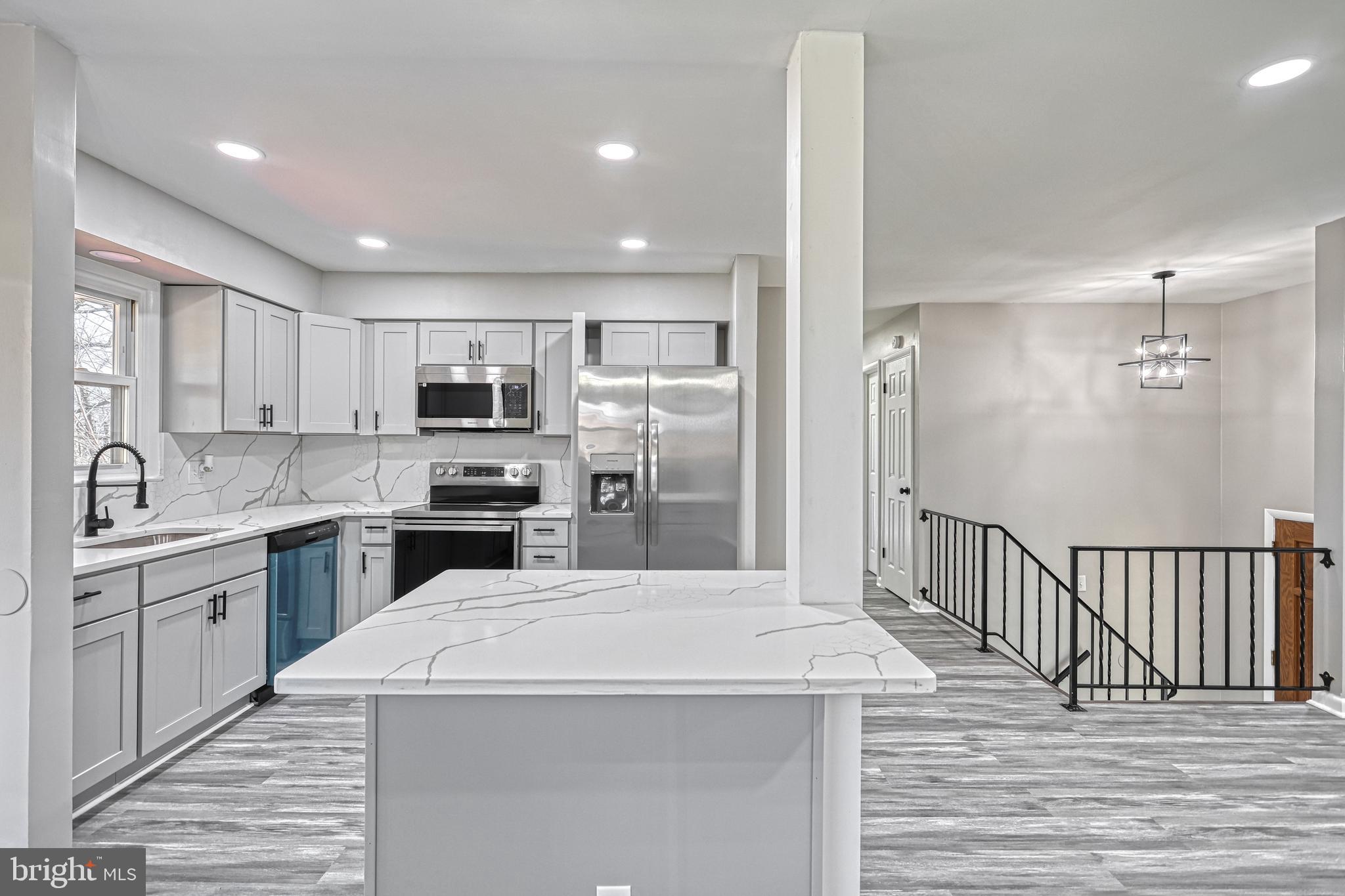 482 Pleasant View Road New Cumberland, PA 17070 - Photo 13 of 58 Gallery Image 13