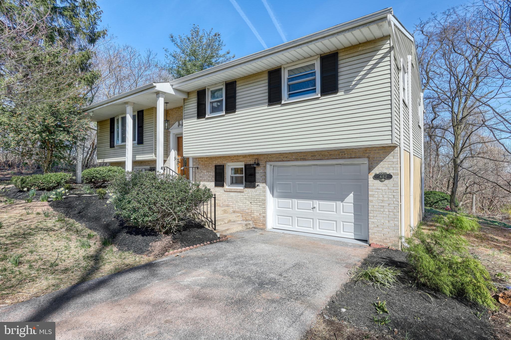 482 Pleasant View Road New Cumberland, PA 17070 - Photo 4 of 58 Gallery Image 4