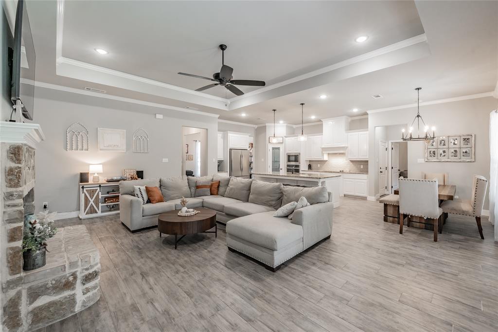 4033 Overlook Way Weatherford, TX 76085 - Photo 11 of 36