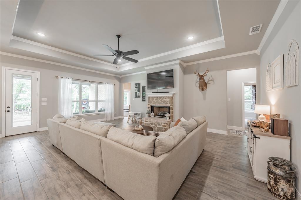 4033 Overlook Way Weatherford, TX 76085 - Photo 13 of 36