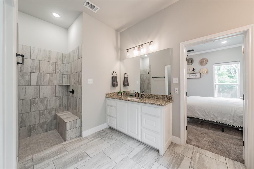 4033 Overlook Way Weatherford, TX 76085 - Photo 19 of 36