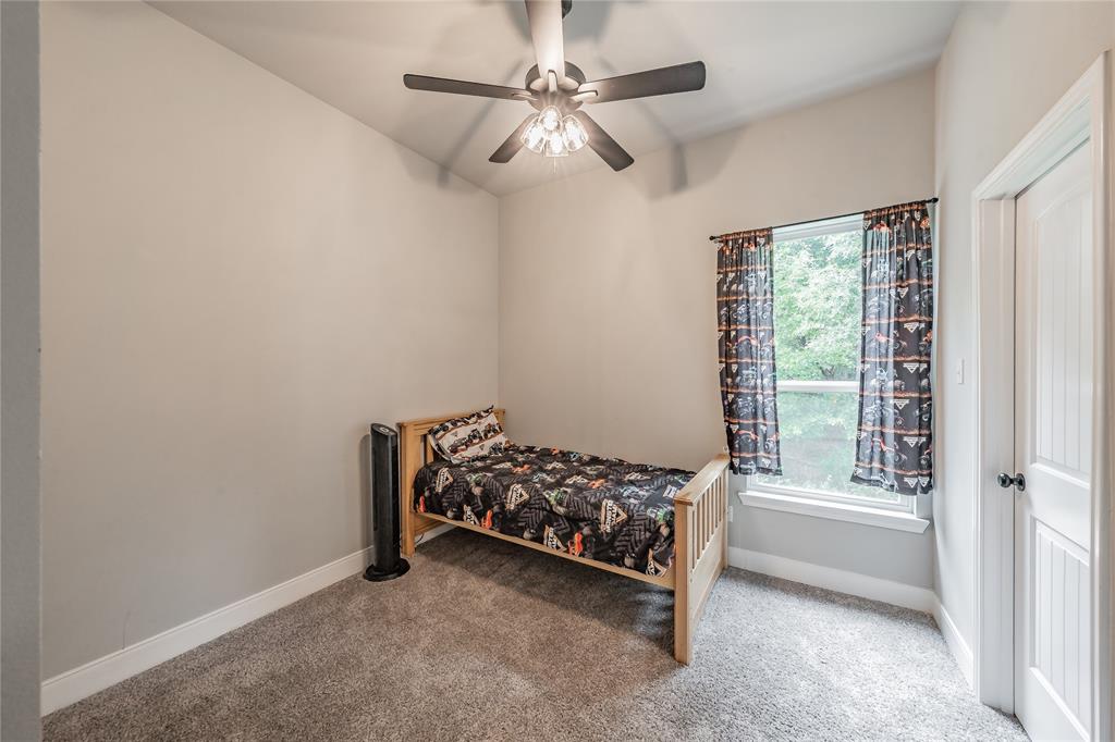 4033 Overlook Way Weatherford, TX 76085 - Photo 23 of 36