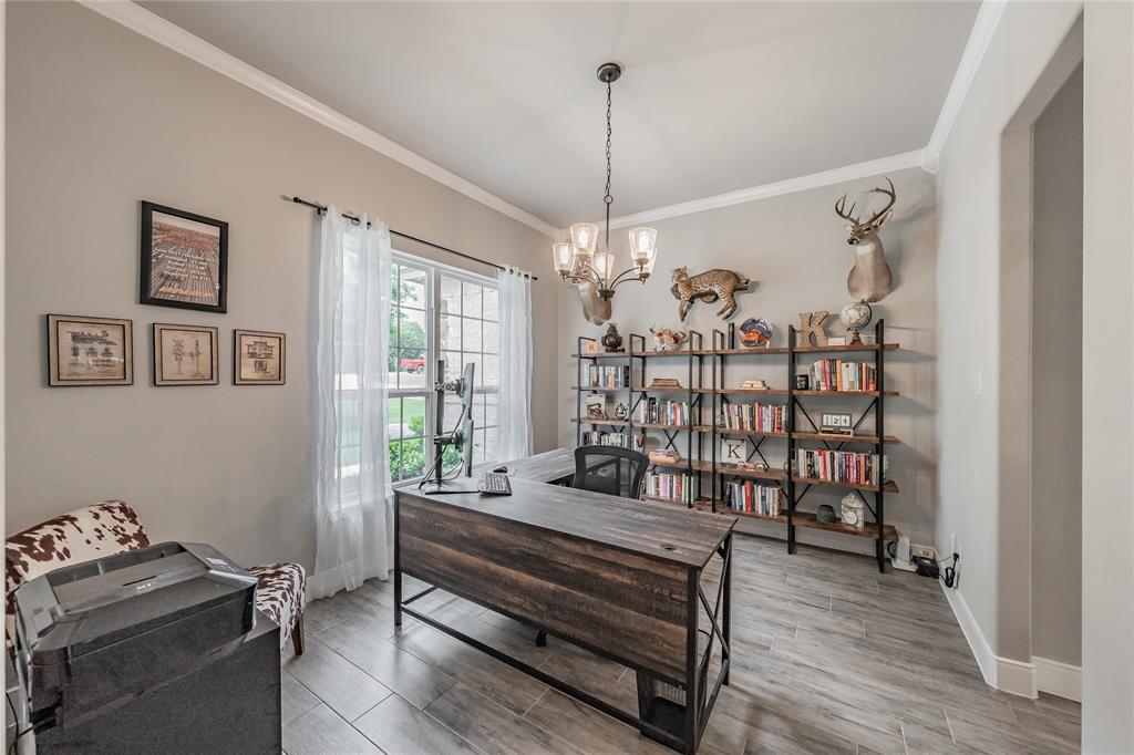 4033 Overlook Way Weatherford, TX 76085 - Photo 5 of 36