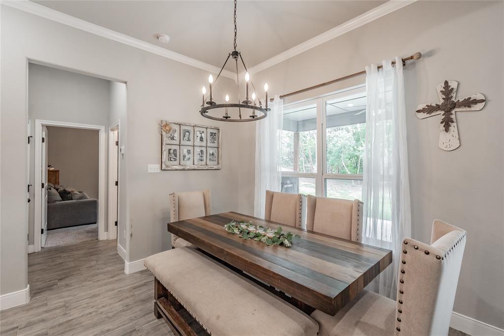 4033 Overlook Way Weatherford, TX 76085 - Photo 9 of 36