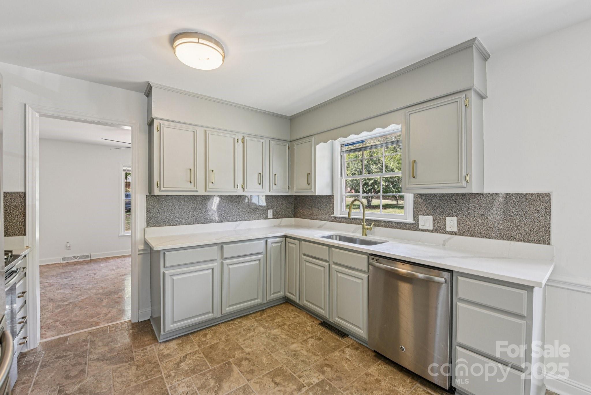 16408 Thompson Road Mint Hill, NC 28227 - Photo 13 of 36 Gallery Image 13