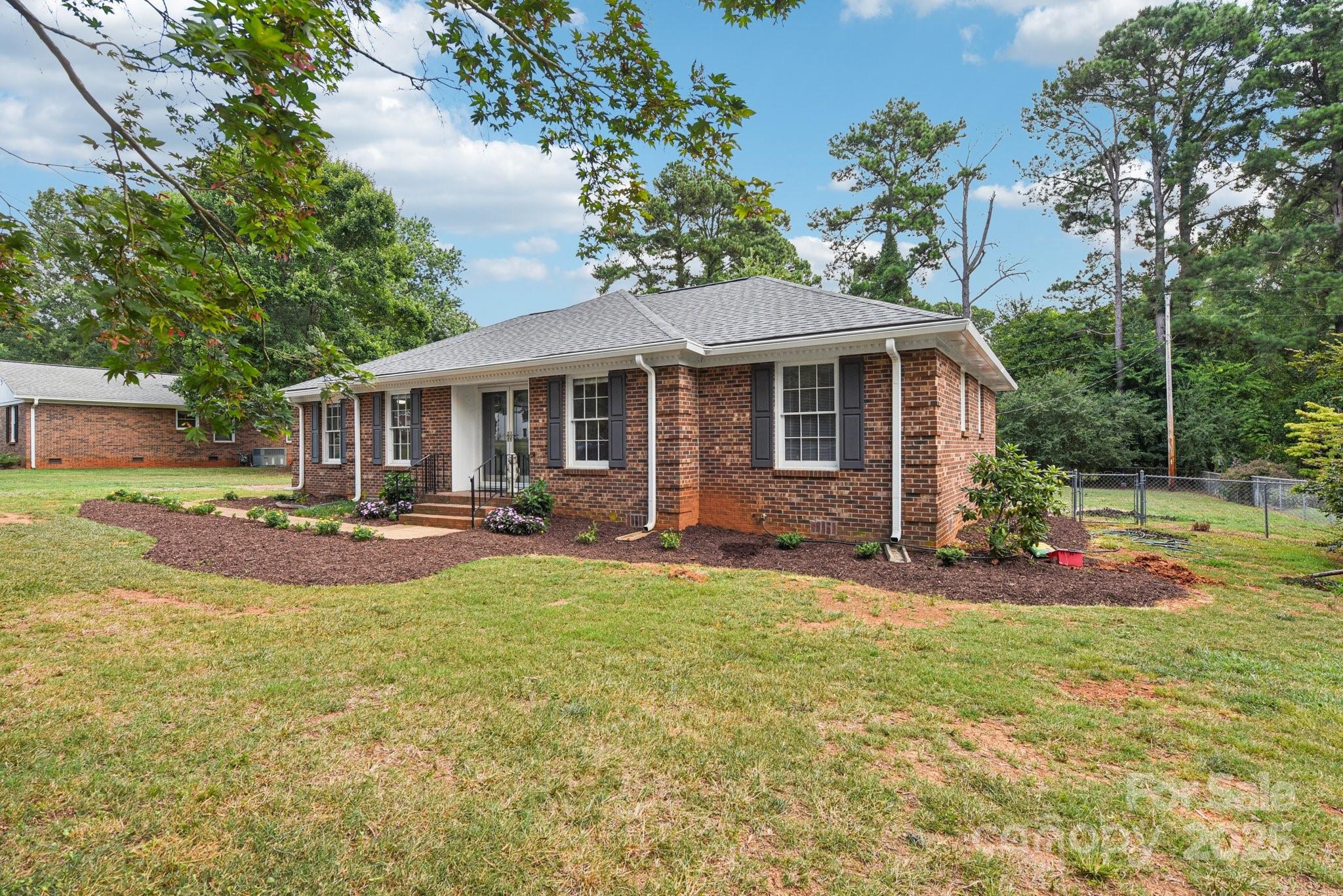 16408 Thompson Road Mint Hill, NC 28227 - Photo 2 of 36 Gallery Image 2