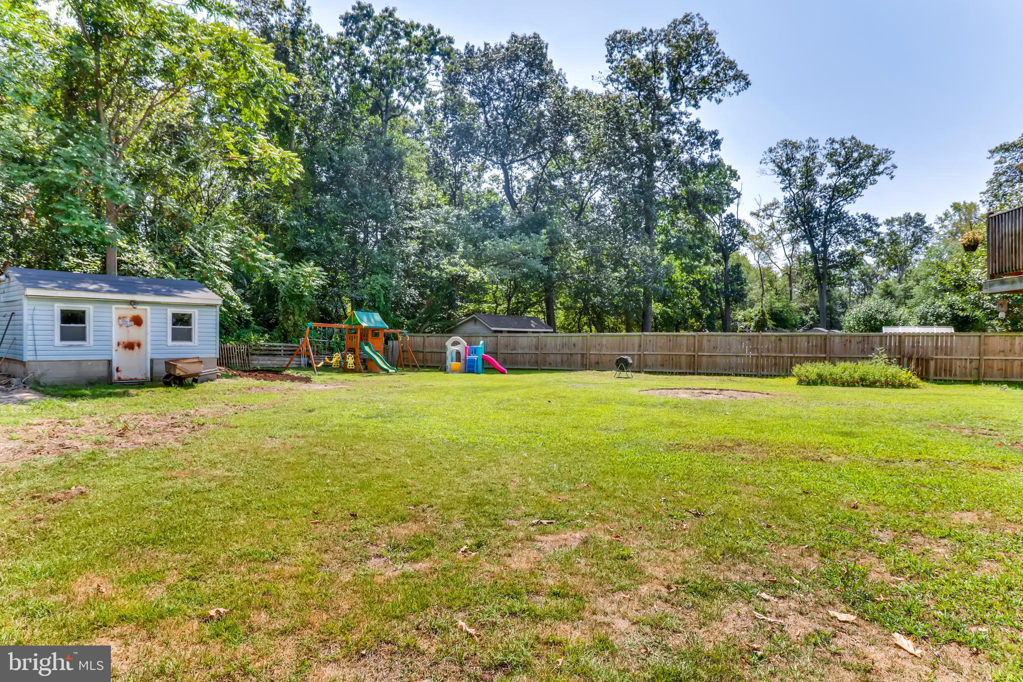 7901 East Riverside Drive Pasadena, MD 21122 - Photo 28 of 28 Huge Backyard