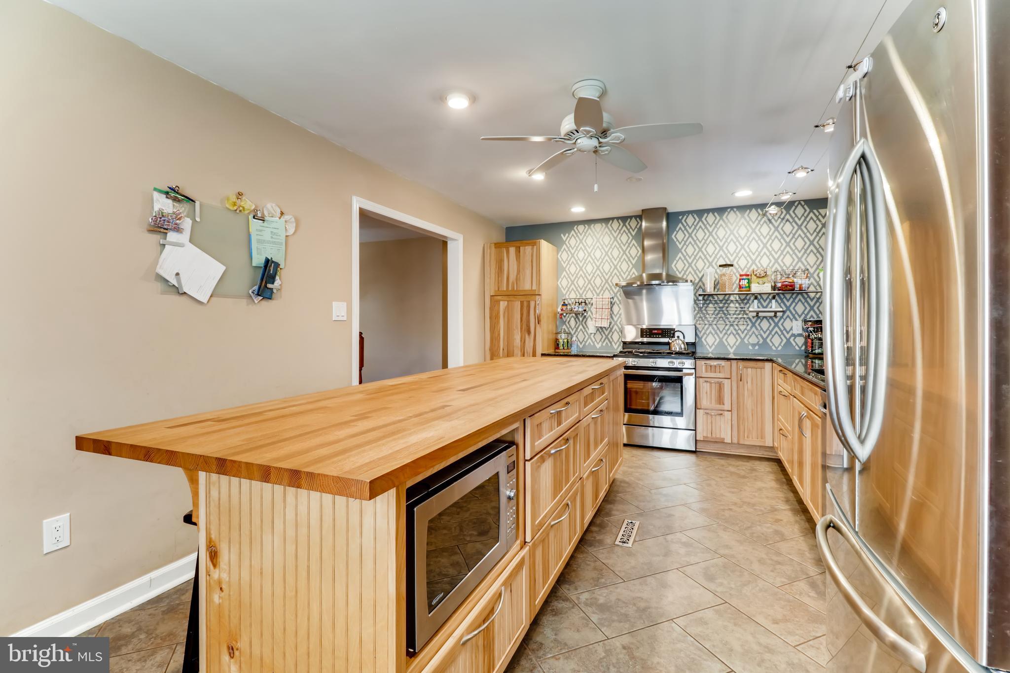 7901 East Riverside Drive Pasadena, MD 21122 - Photo 6 of 28 Custom Kitchen