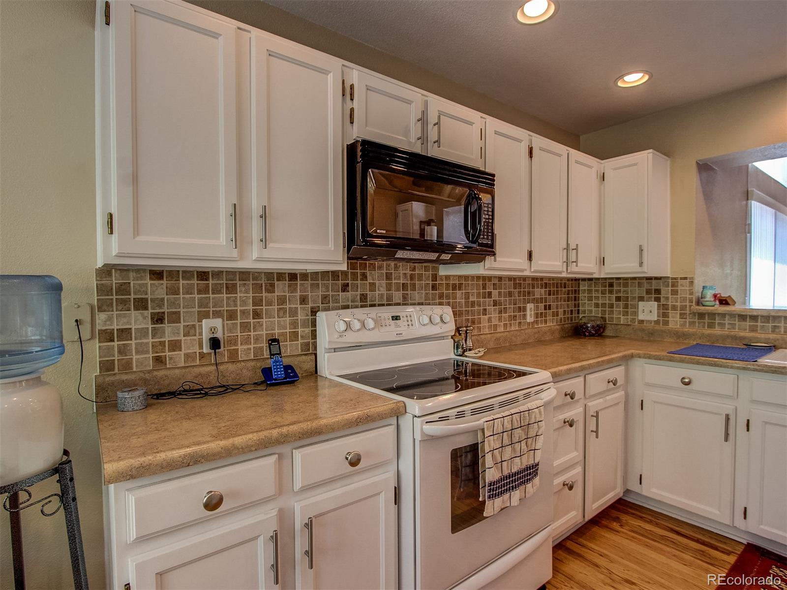 8653 Redstone Street Highlands Ranch, CO 80126 - Photo 4 of 30