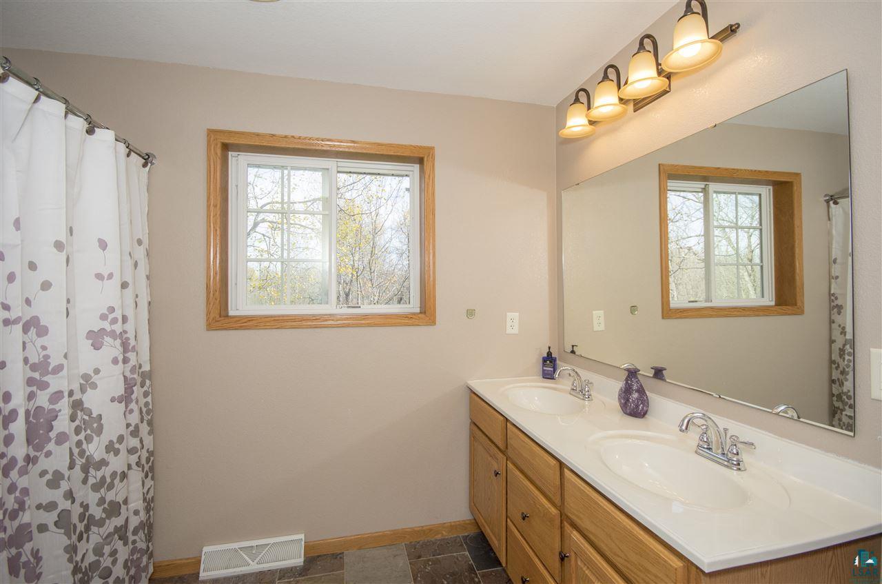 3796 Stebner Road Hermantown, MN 55811 - Photo 12 of 22 Private owners suite