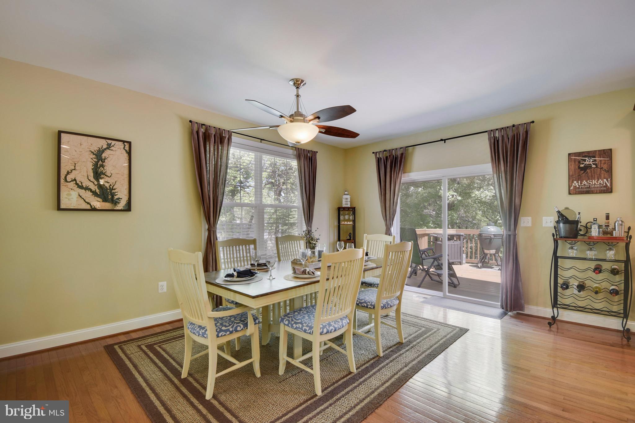 1625 Ruxton Road Edgewater, MD 21037 - Photo 5 of 30 Dining Room gets lots of light from the sliders