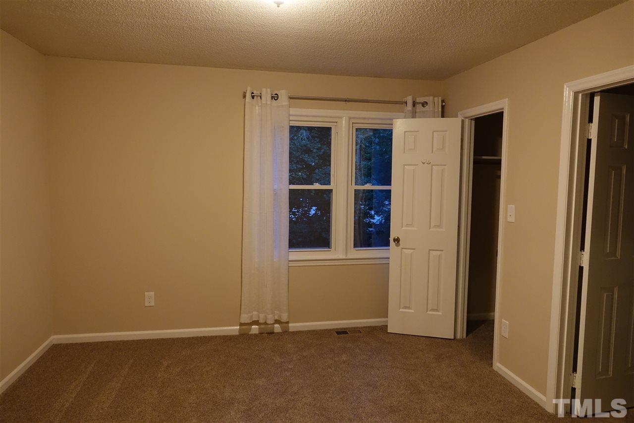 6402 English Oaks Drive Raleigh, NC 27615 - Photo 10 of 21