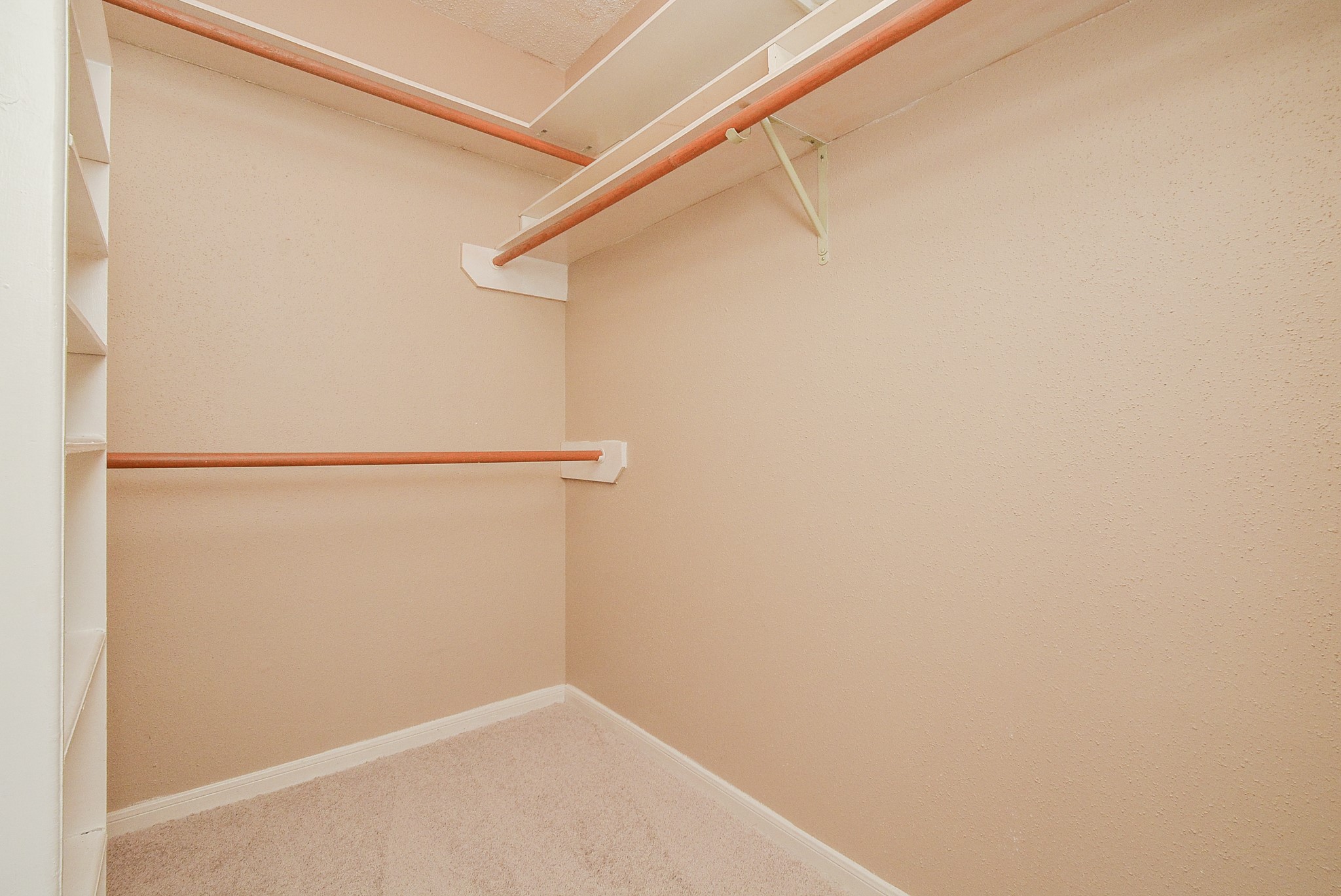10 Ridgecross Place Spring, TX 77381 - Photo 21 of 32 a view of small space