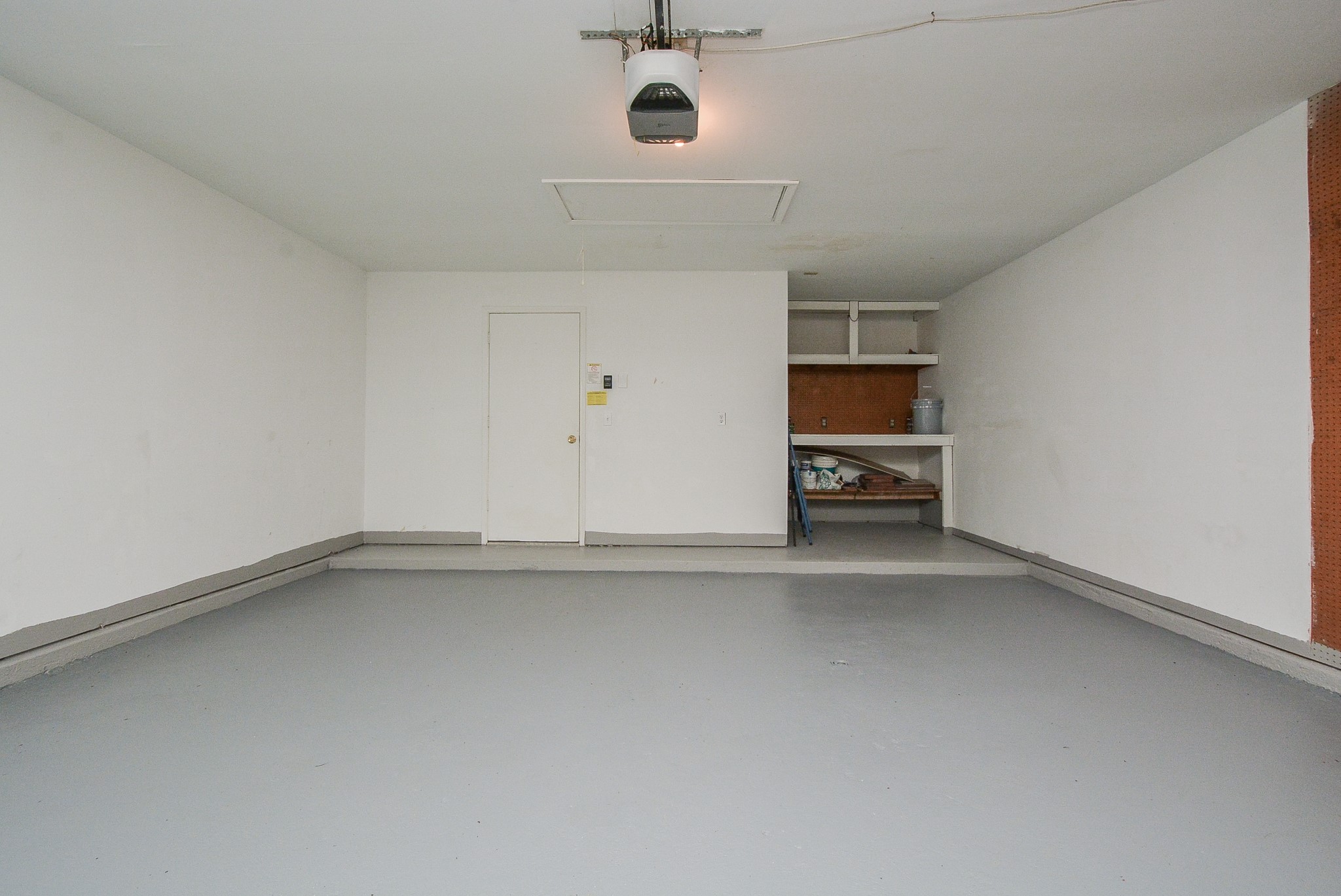 10 Ridgecross Place Spring, TX 77381 - Photo 29 of 32 a view of an empty room and fire place