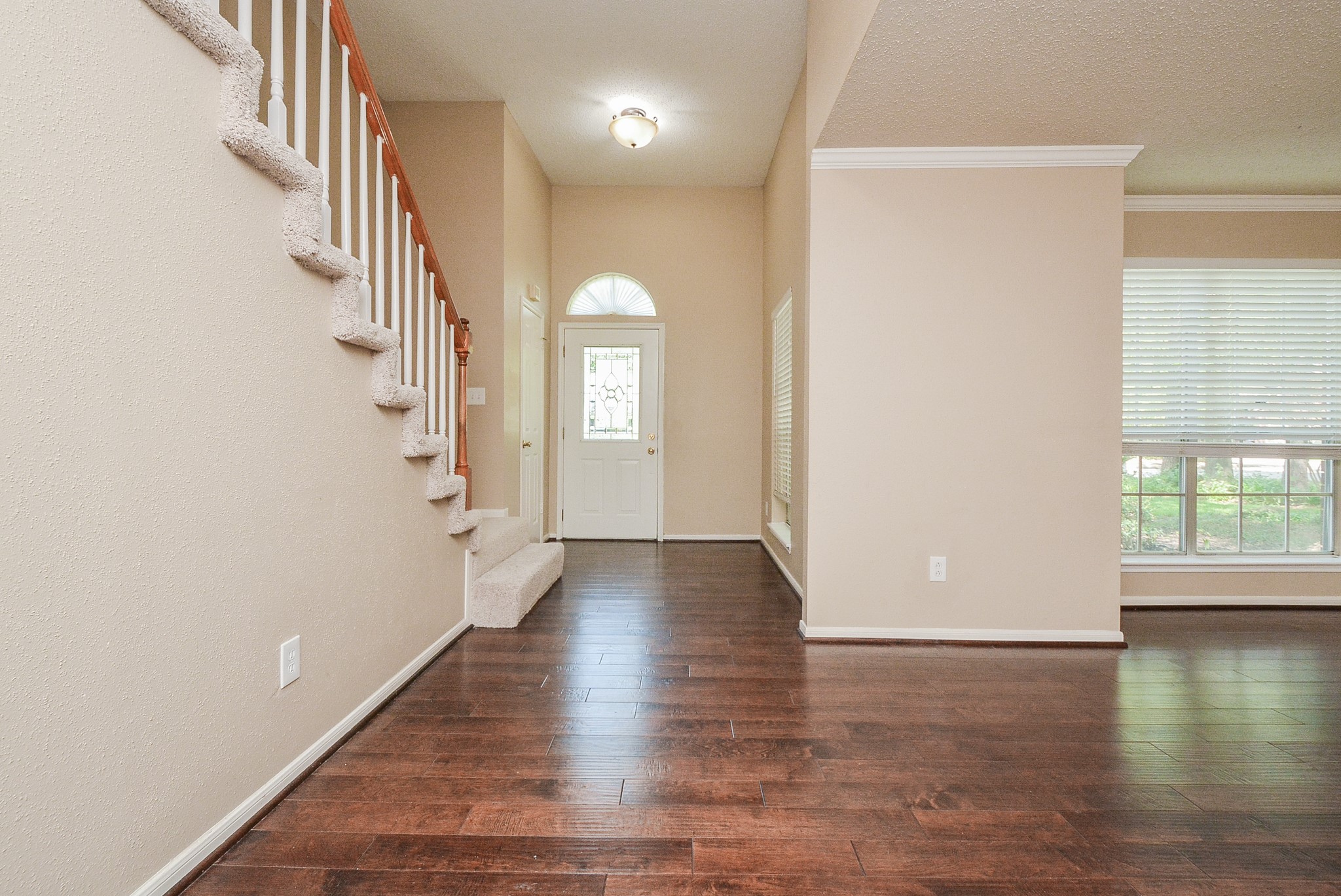 10 Ridgecross Place Spring, TX 77381 - Photo 4 of 32