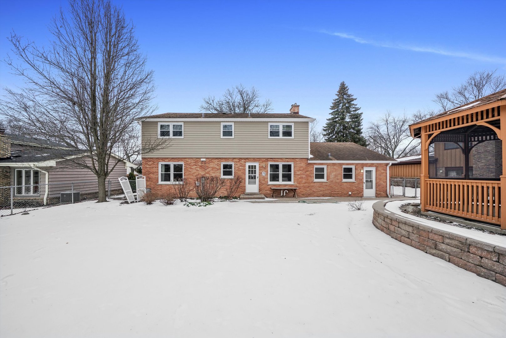 524 East Mill Valley Road Palatine, IL 60074 - Photo 18 of 22 Gallery Image 18