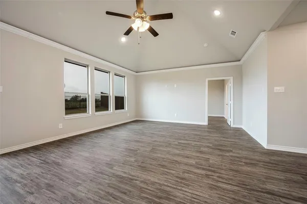 $262,000 | 346 Preston Road, Mabank, TX 75147