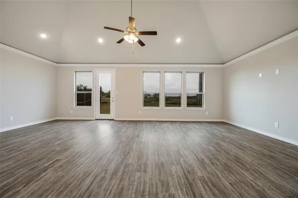 $262,000 | 346 Preston Road, Mabank, TX 75147