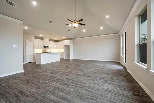 $262,000 | 346 Preston Road, Mabank, TX 75147