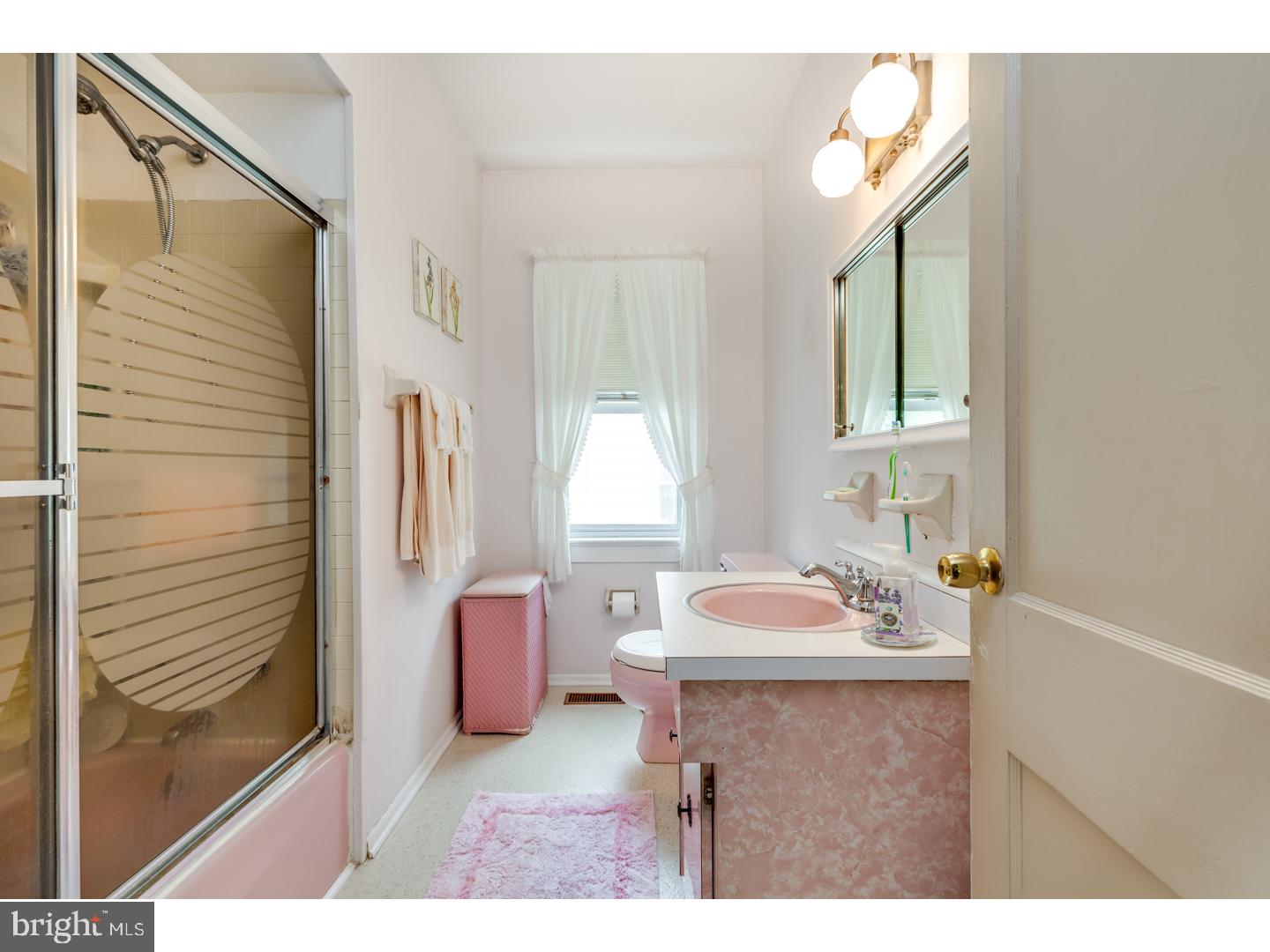 170 Yale Road Audubon, NJ 08106 - Photo 13 of 22 Bathroom