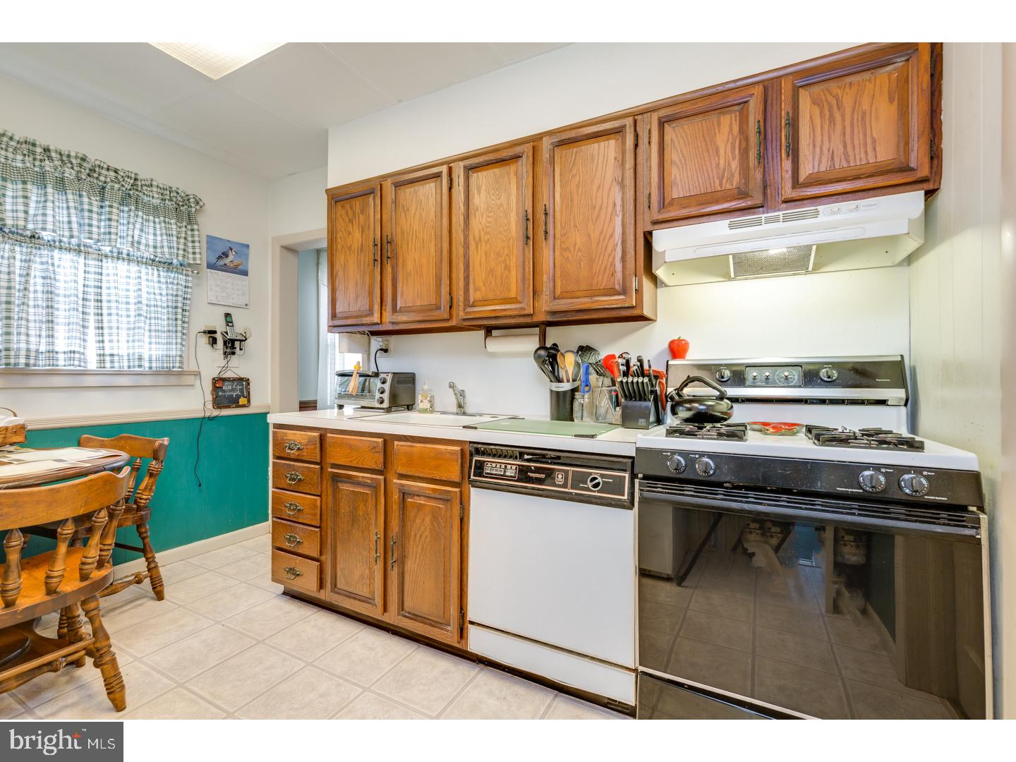 170 Yale Road Audubon, NJ 08106 - Photo 8 of 22 Kitchen