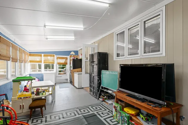 $204,900 | 903 South Longview Road, Monticello, IL 61856