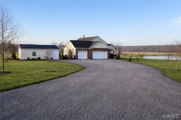 $550,000 | 12 Riverside Court, Troy, MO 63379