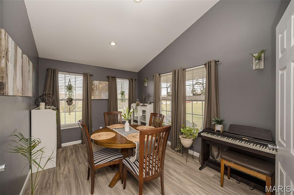 12 Riverside Court Troy, MO 63379 - Photo 8 of 42