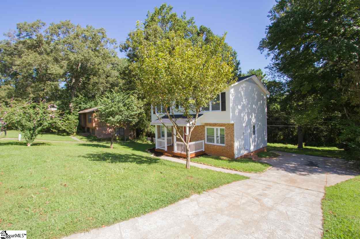 321 Jamestown Road Easley, SC 29640 - Photo 2 of 30