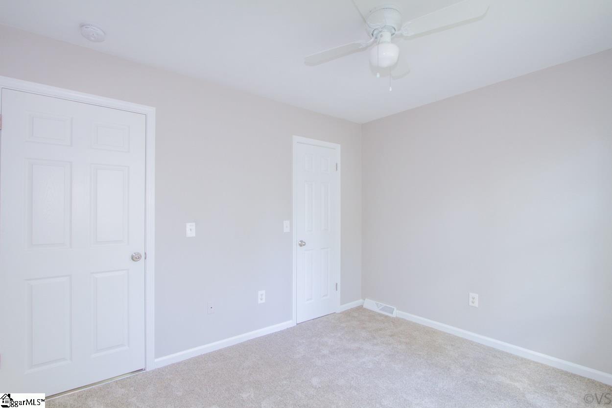 321 Jamestown Road Easley, SC 29640 - Photo 17 of 30