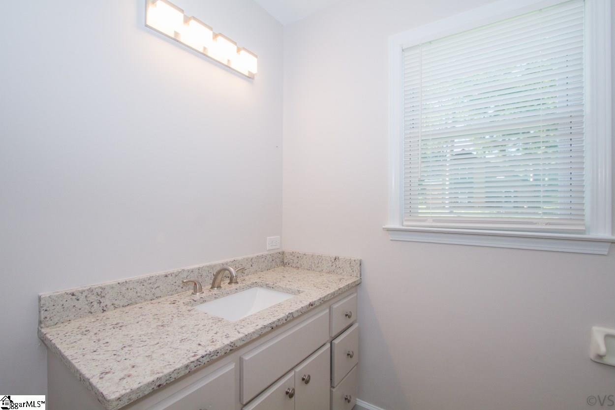 321 Jamestown Road Easley, SC 29640 - Photo 22 of 30