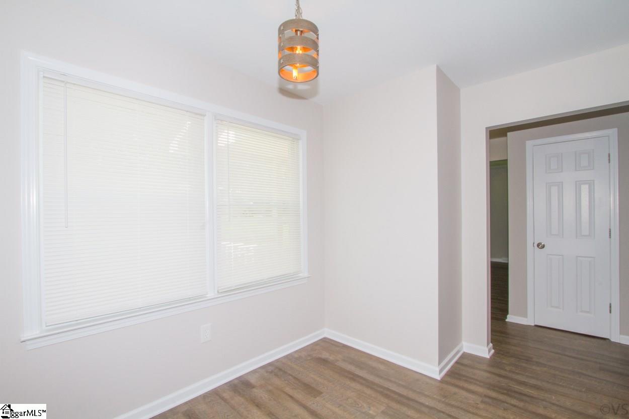 321 Jamestown Road Easley, SC 29640 - Photo 9 of 30