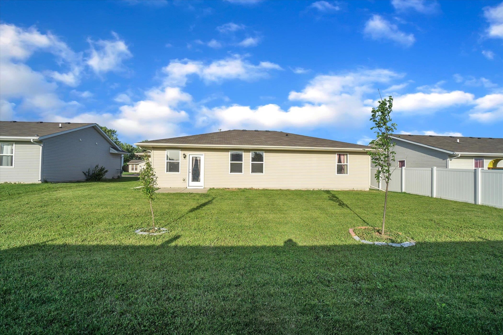 15628 Stonecrest Road South Beloit, IL 61080 - Photo 33 of 34 Gallery Image 33