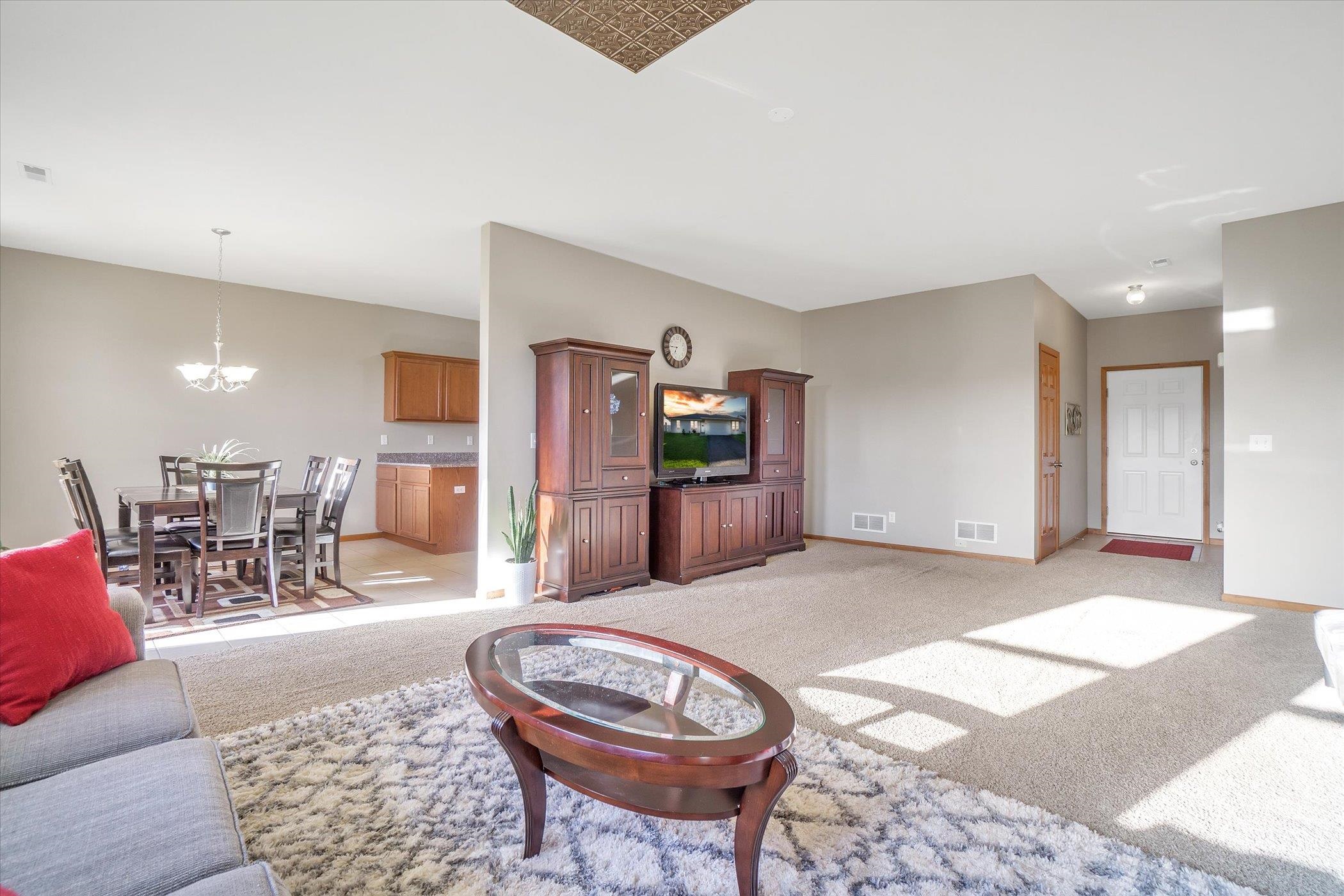 15628 Stonecrest Road South Beloit, IL 61080 - Photo 8 of 34 Gallery Image 8