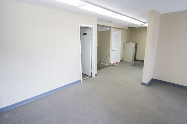 an empty room with closet