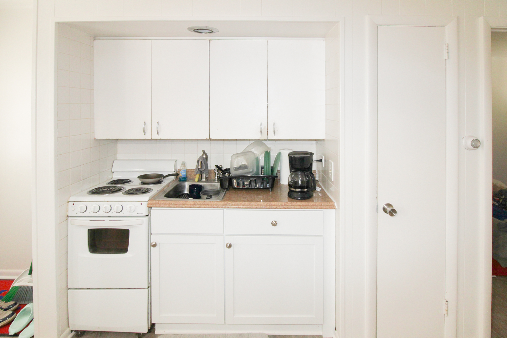 898 South Rand Road Lake Zurich, IL 60047 - Photo 14 of 18 a kitchen with appliances cabinets and utility