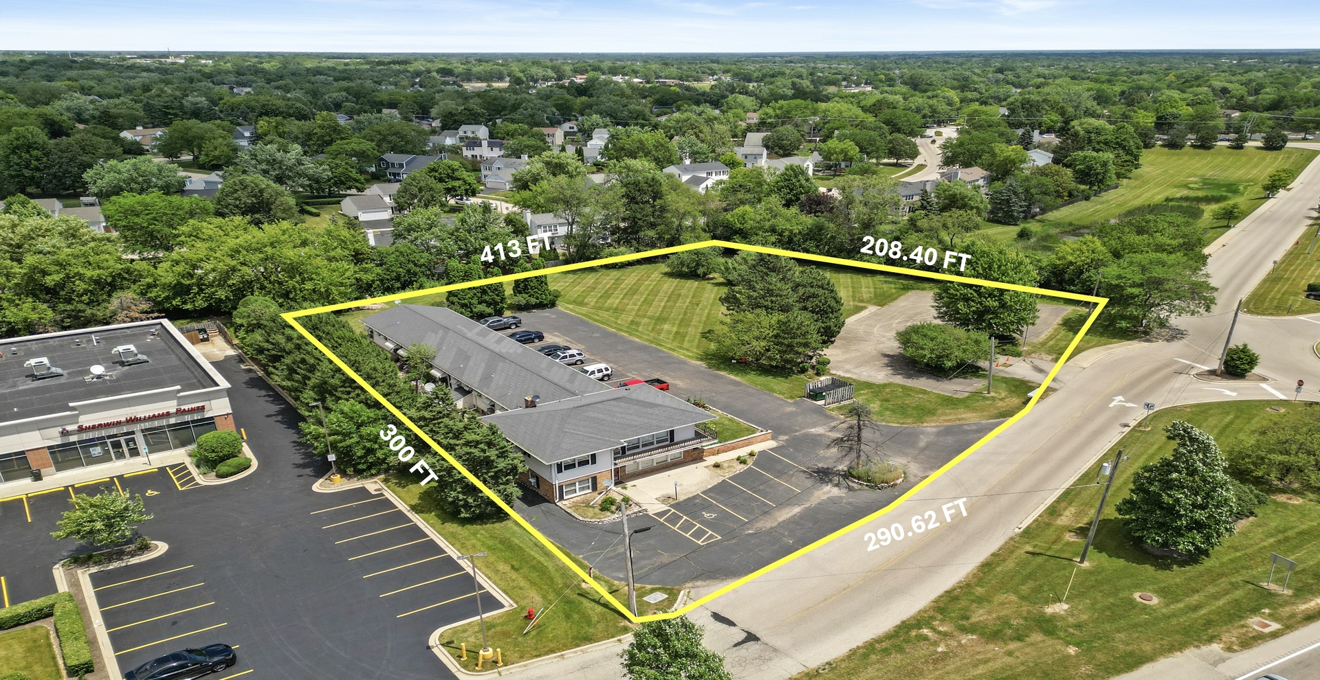 898 South Rand Road Lake Zurich, IL 60047 - Photo 6 of 18 a view of a balcony with chairs