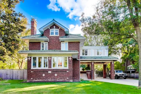 $1,950,000 | 823 Jackson Avenue, River Forest, IL 60305