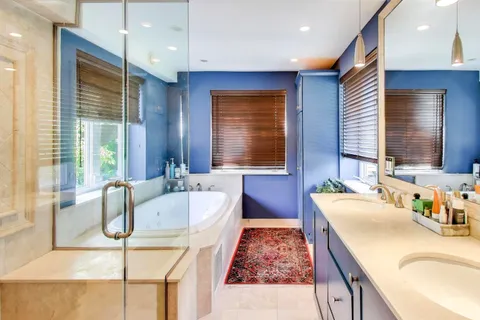 $1,950,000 | 823 Jackson Avenue, River Forest, IL 60305