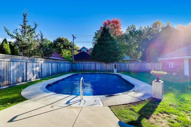 $1,950,000 | 823 Jackson Avenue, River Forest, IL 60305