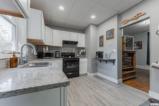 $150,000 | 455 8th Street, Lincoln, IL 62656