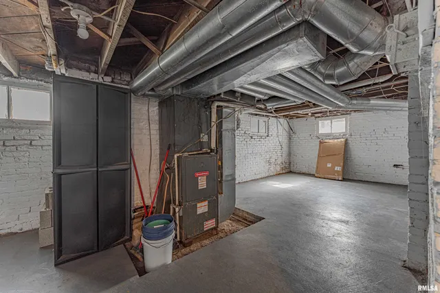 $150,000 | 455 8th Street, Lincoln, IL 62656