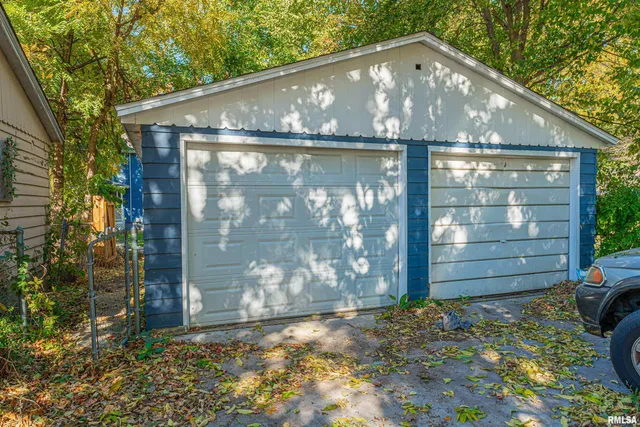 $150,000 | 455 8th Street, Lincoln, IL 62656