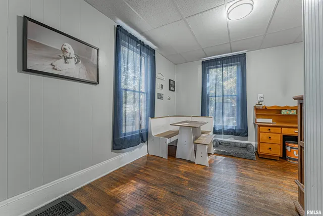 $150,000 | 455 8th Street, Lincoln, IL 62656